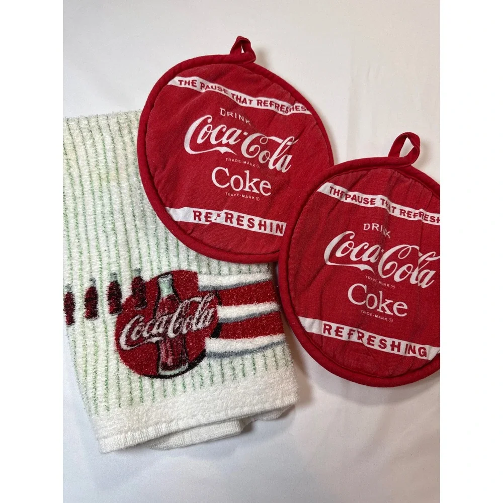 Vintage Coca-Cola Kitchen Set 2 Pot Holders and 1 Hand Towel Red Retro Coke